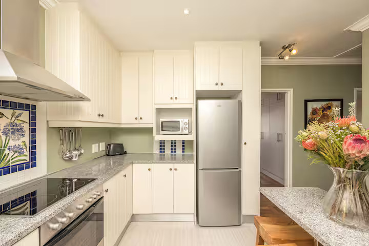 To Let 2 Bedroom Property for Rent in Gardens Western Cape